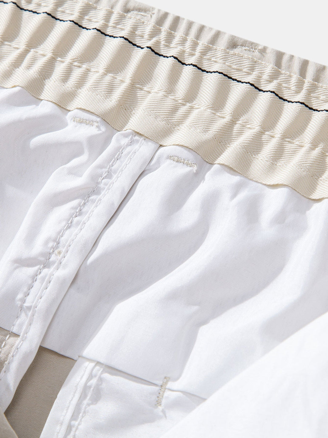 Pantaloni dritti con vita elastica