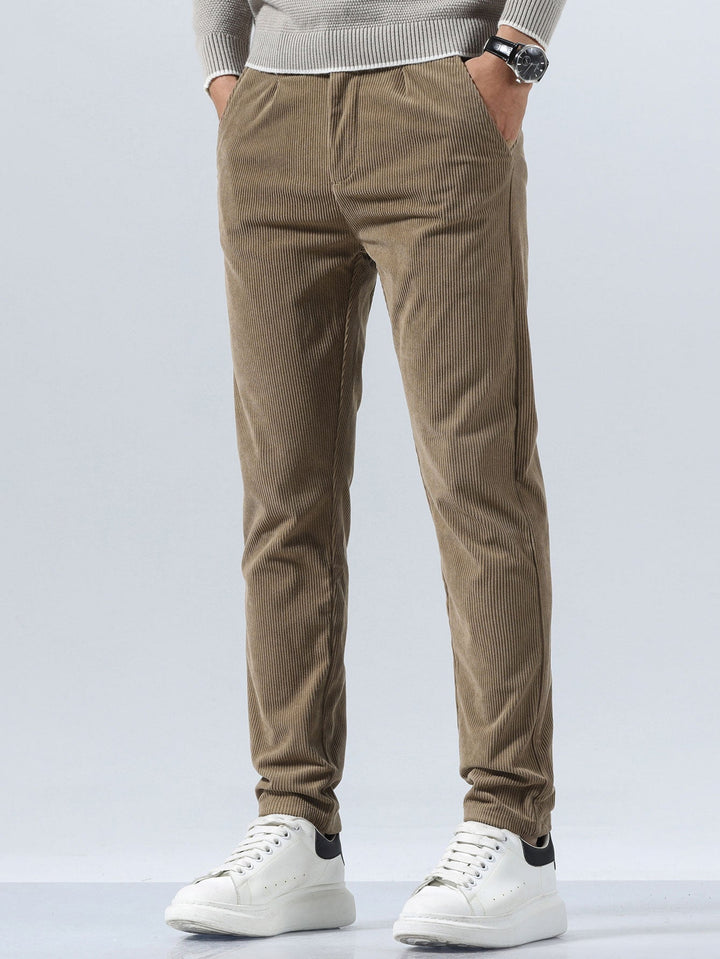 Pantaloni in velluto a coste slim fit