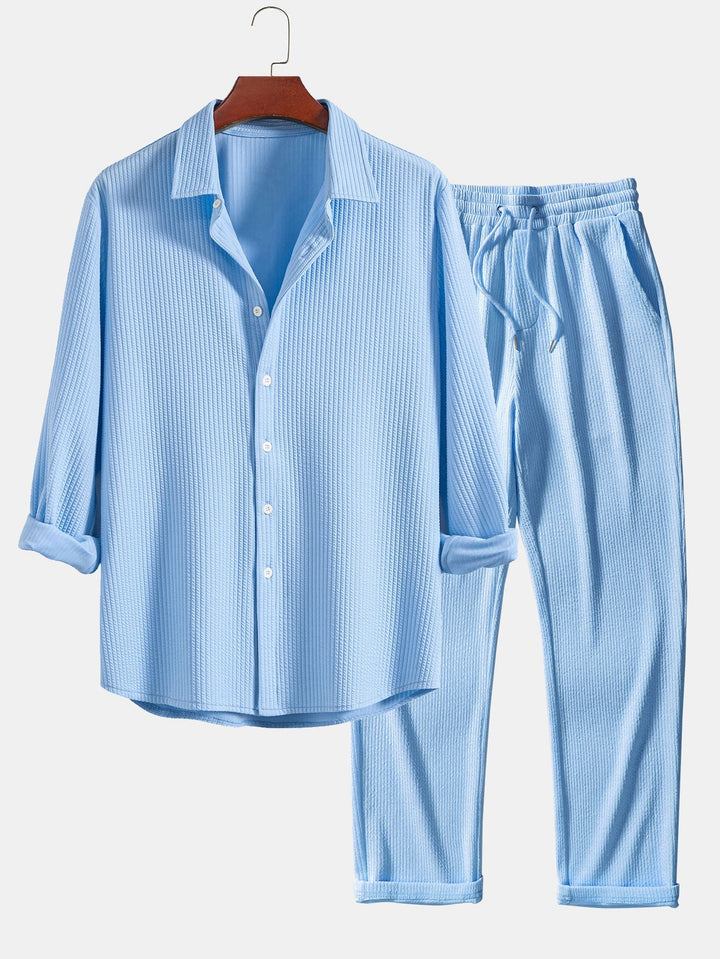 Camicia a righe a maniche lunghe, taglio muscolare, con bottoni & pantaloni a righe a gamba dritta