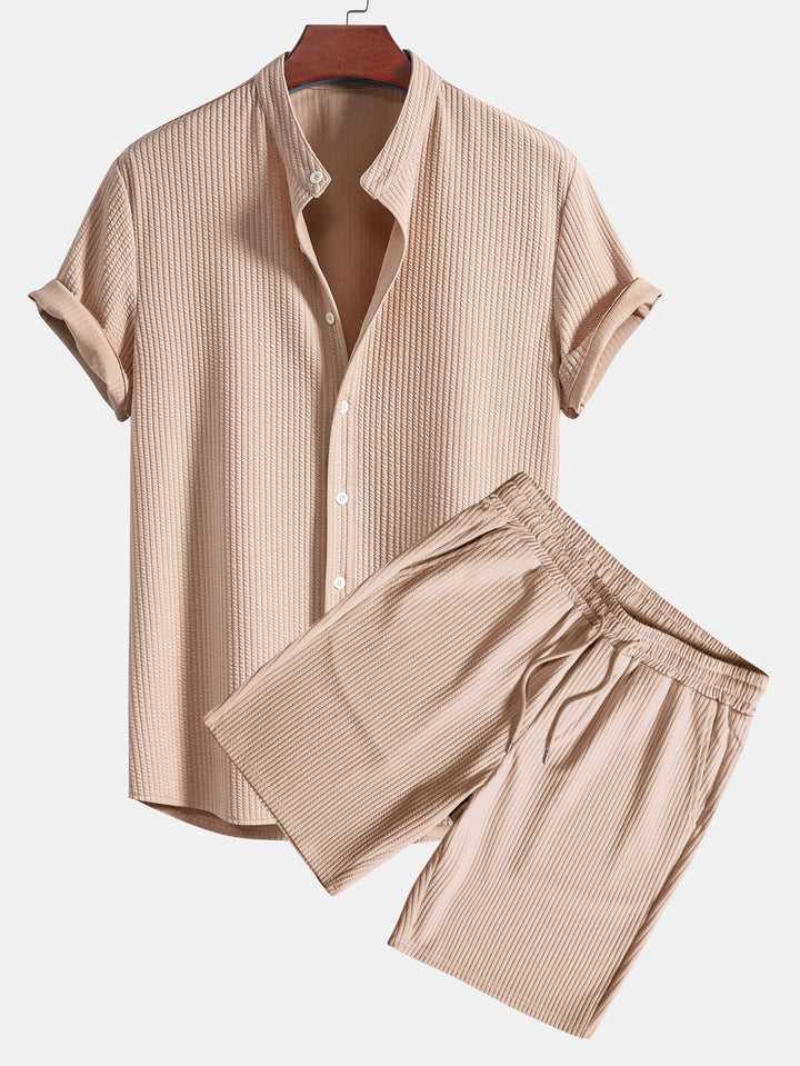 Camicia e pantaloni corti con colletto a coste muscolari