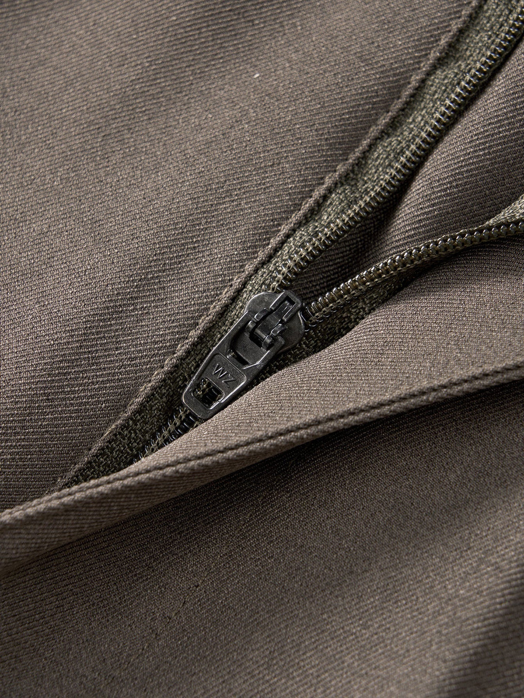 Pantaloni a taglio regolare