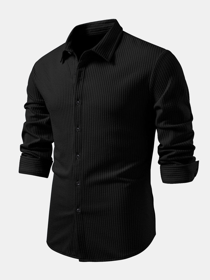 Camicia a maniche lunghe a coste, taglio muscolare, con bottoni