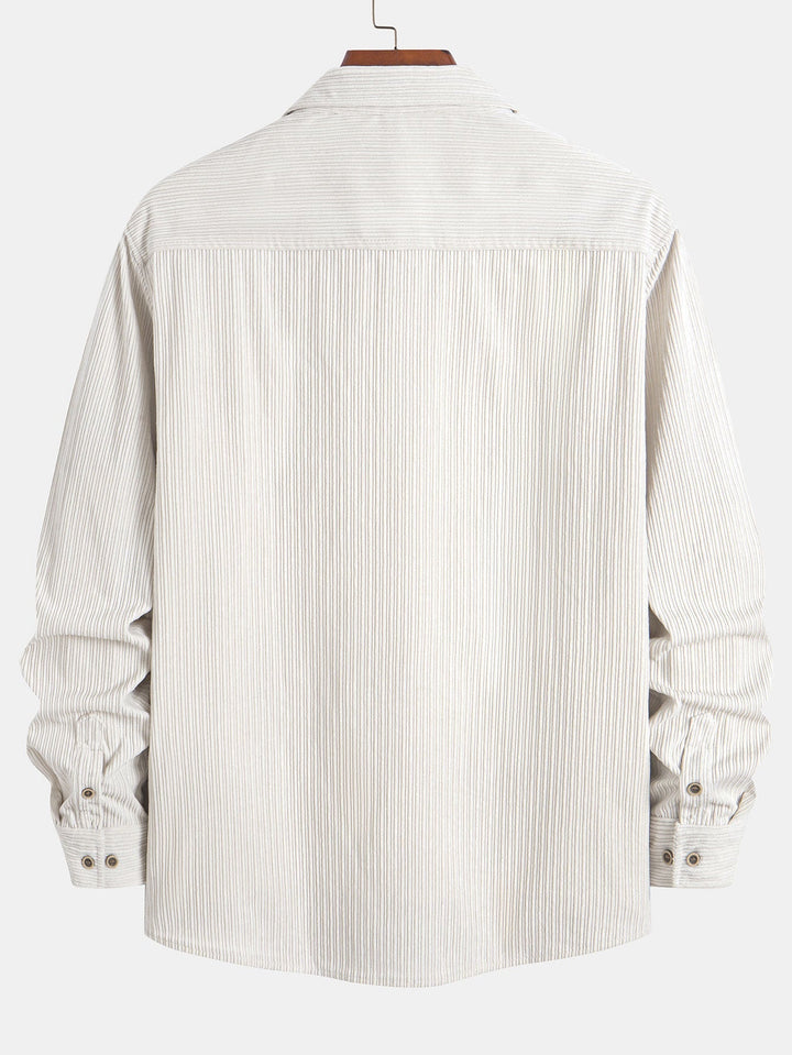 Camicia a maniche lunghe in velluto a coste con tasca e bottoni