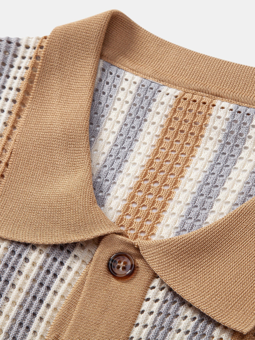 Camicia in crochet a occhielli a righe