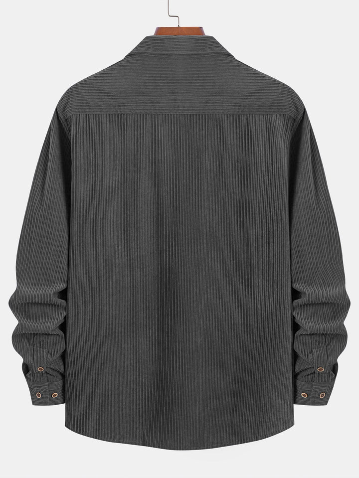 Camicia a maniche lunghe in velluto a coste con tasca e bottoni