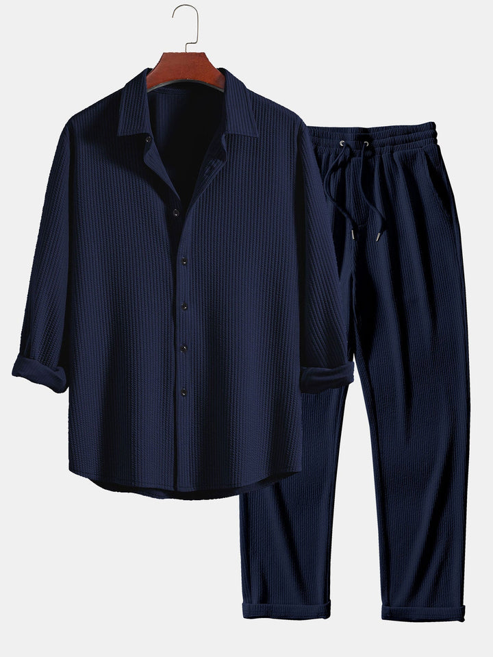 Camicia a righe a maniche lunghe, taglio muscolare, con bottoni & pantaloni a righe a gamba dritta