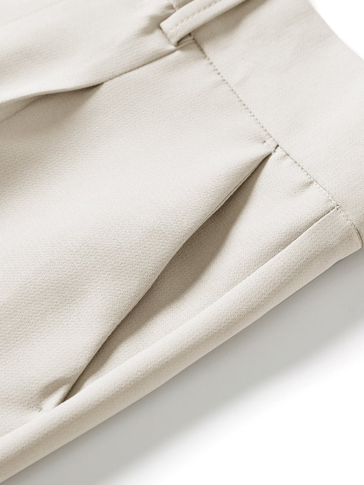 Pantaloni slim fit a gamba affusolata corti