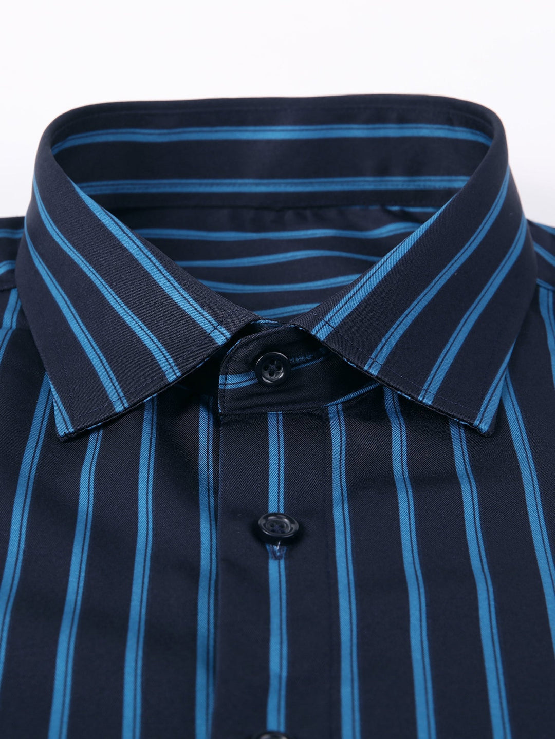 Camicia a righe a maniche lunghe con bottoni