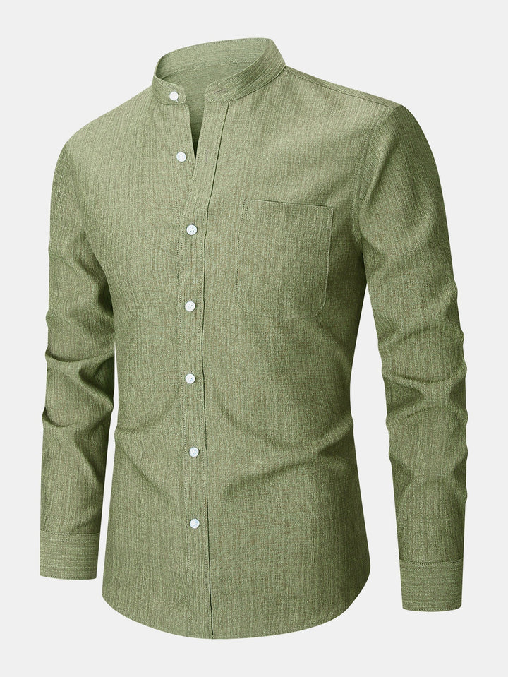 Camicia strutturata con colletto alto e maniche lunghe