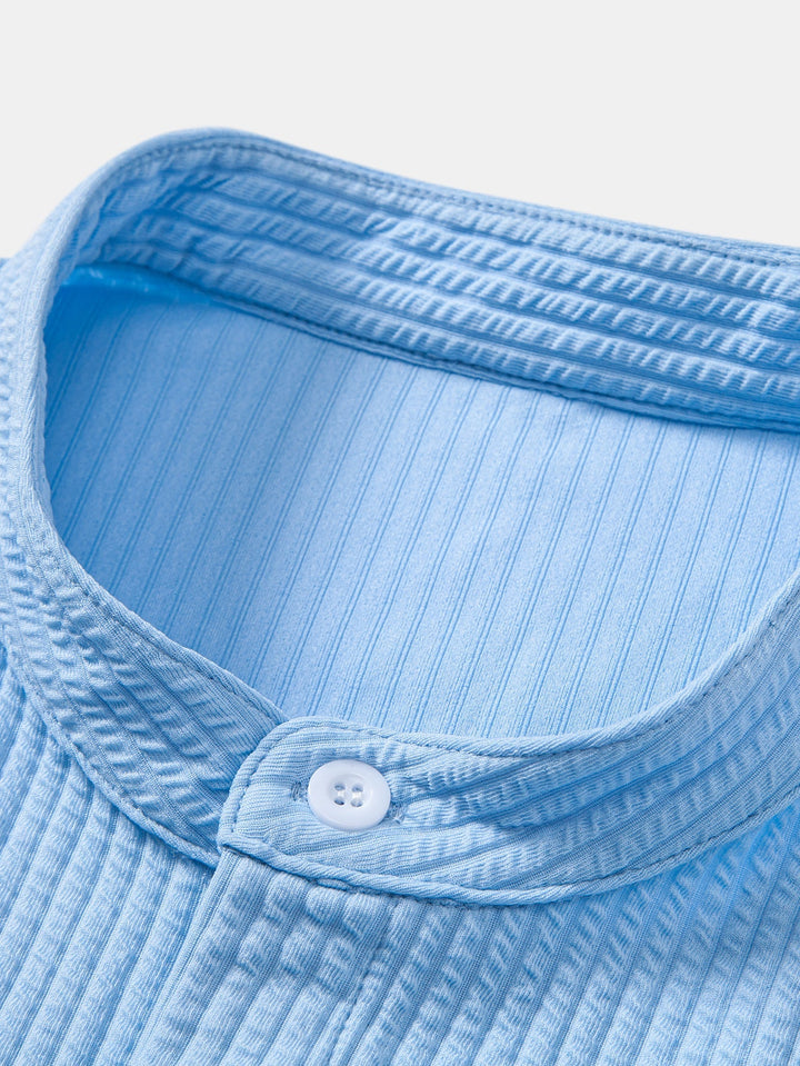 Camicia a coste con colletto alto, taglio muscolare, maniche lunghe