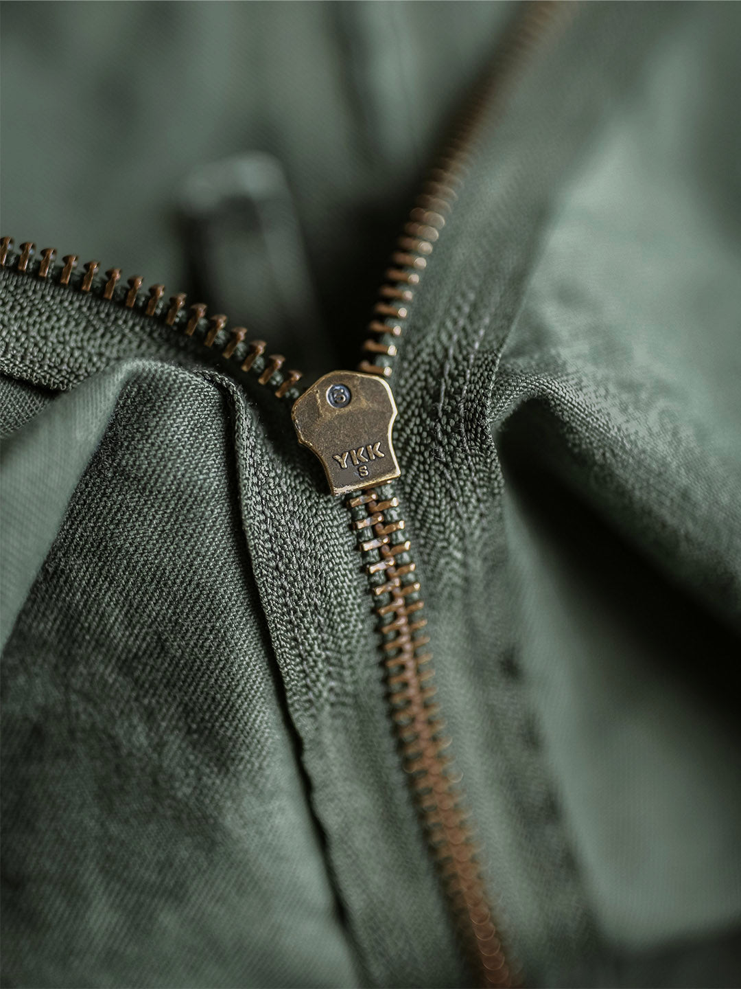 Victor™ | Salopette beige elegante