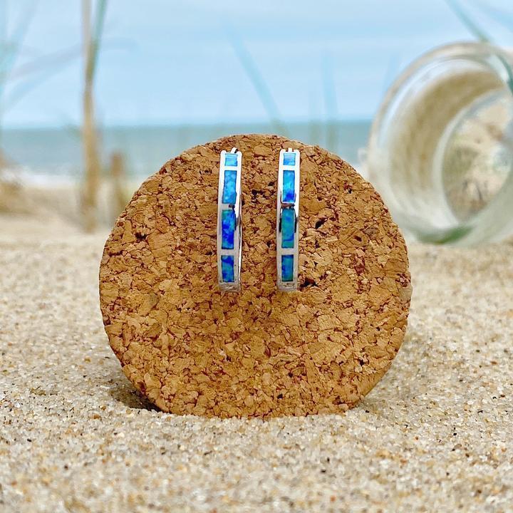 Orecchini di lusso in argento e opale ispirati all'oceano