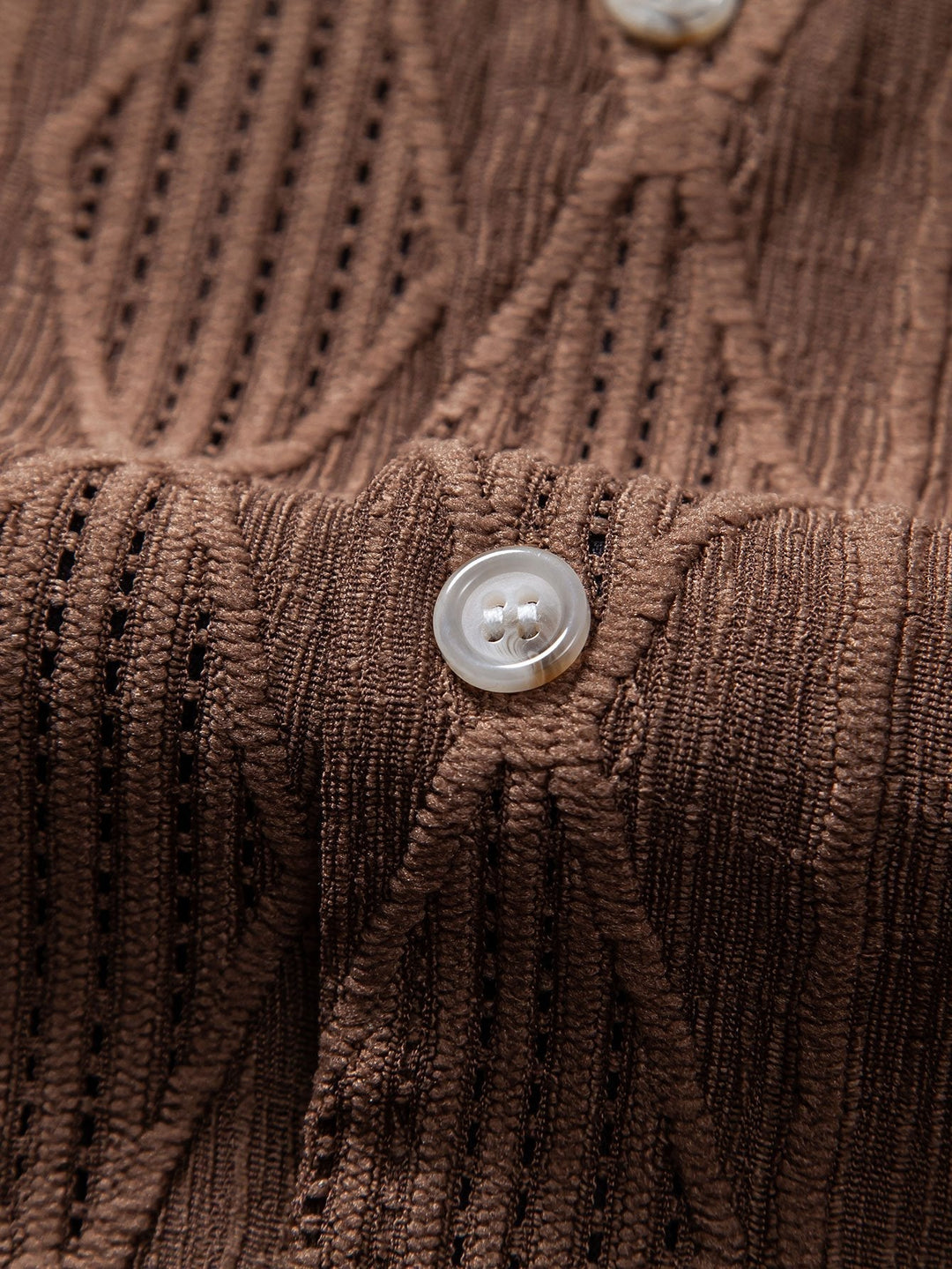 Camicia cubana in jacquard geometrico e pantaloni in lino a gamba dritta