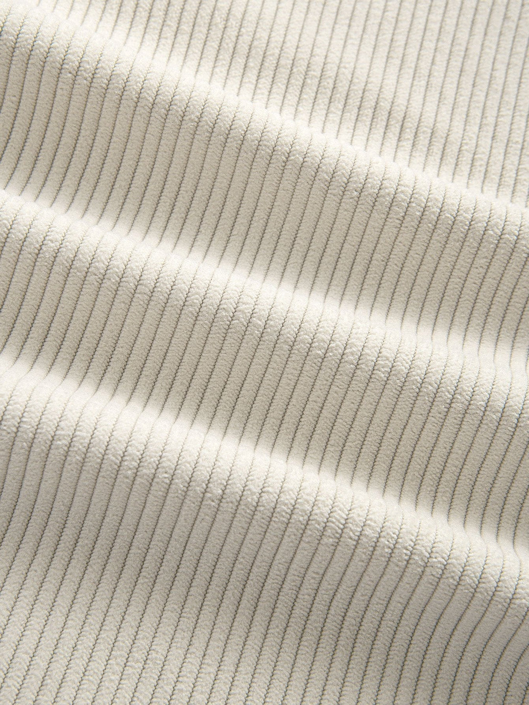 Camicia patchwork in velluto a coste e pantaloni dritti in velluto a coste