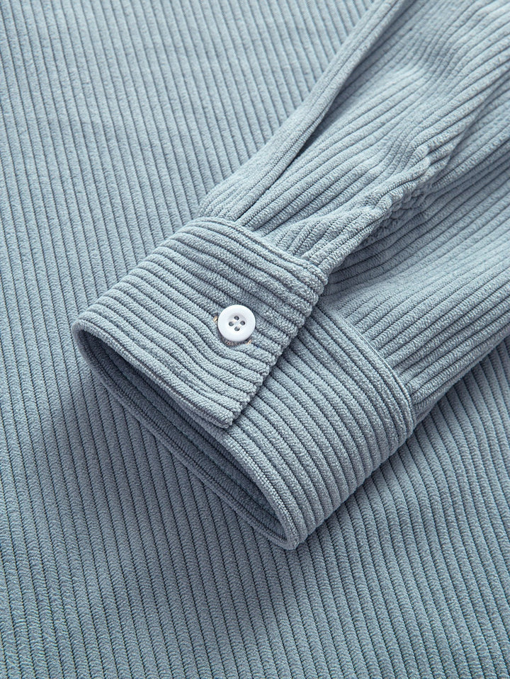 Camicia patchwork in velluto a coste e pantaloni dritti in velluto a coste