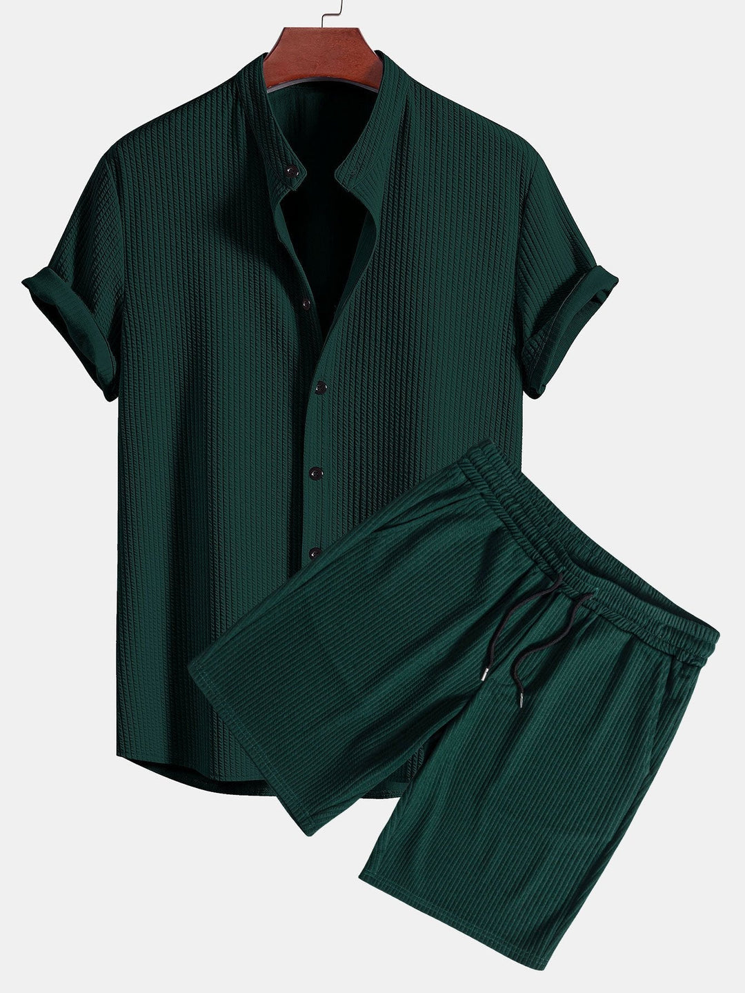 Camicia e pantaloni corti con colletto a coste muscolari