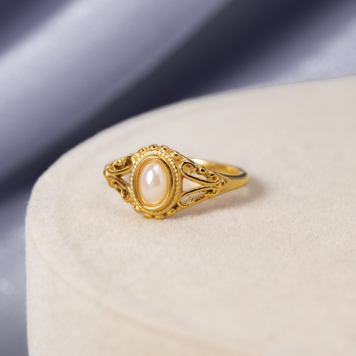 Anello Vintage Royal in Perla